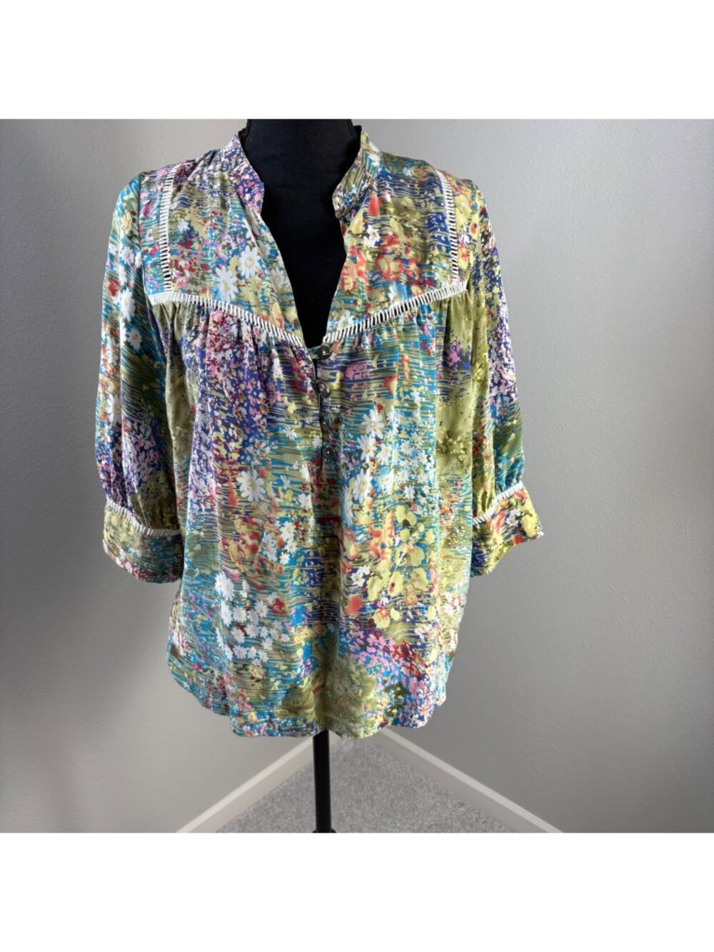 Dolan Silk Blouse Anthropologie Womens Large Floral Flowering Pastures